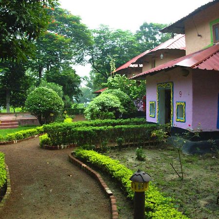 Hotel Raktokorobi Karu Gram Sri Niketan Esterno foto