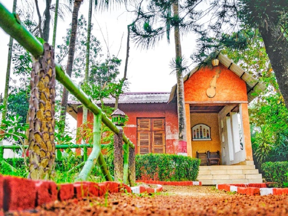 Hotel Raktokorobi Karu Gram Sri Niketan Esterno foto
