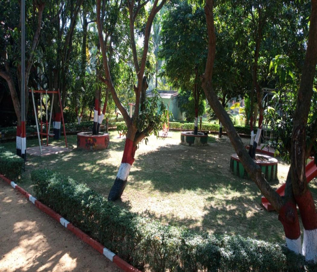 Hotel Raktokorobi Karu Gram Sri Niketan Esterno foto