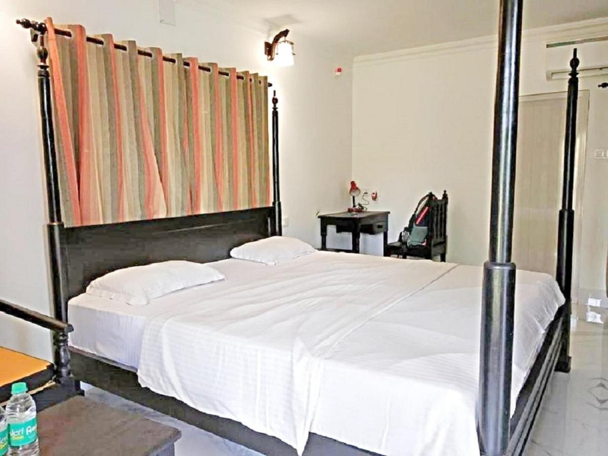 Hotel Raktokorobi Karu Gram Sri Niketan Esterno foto