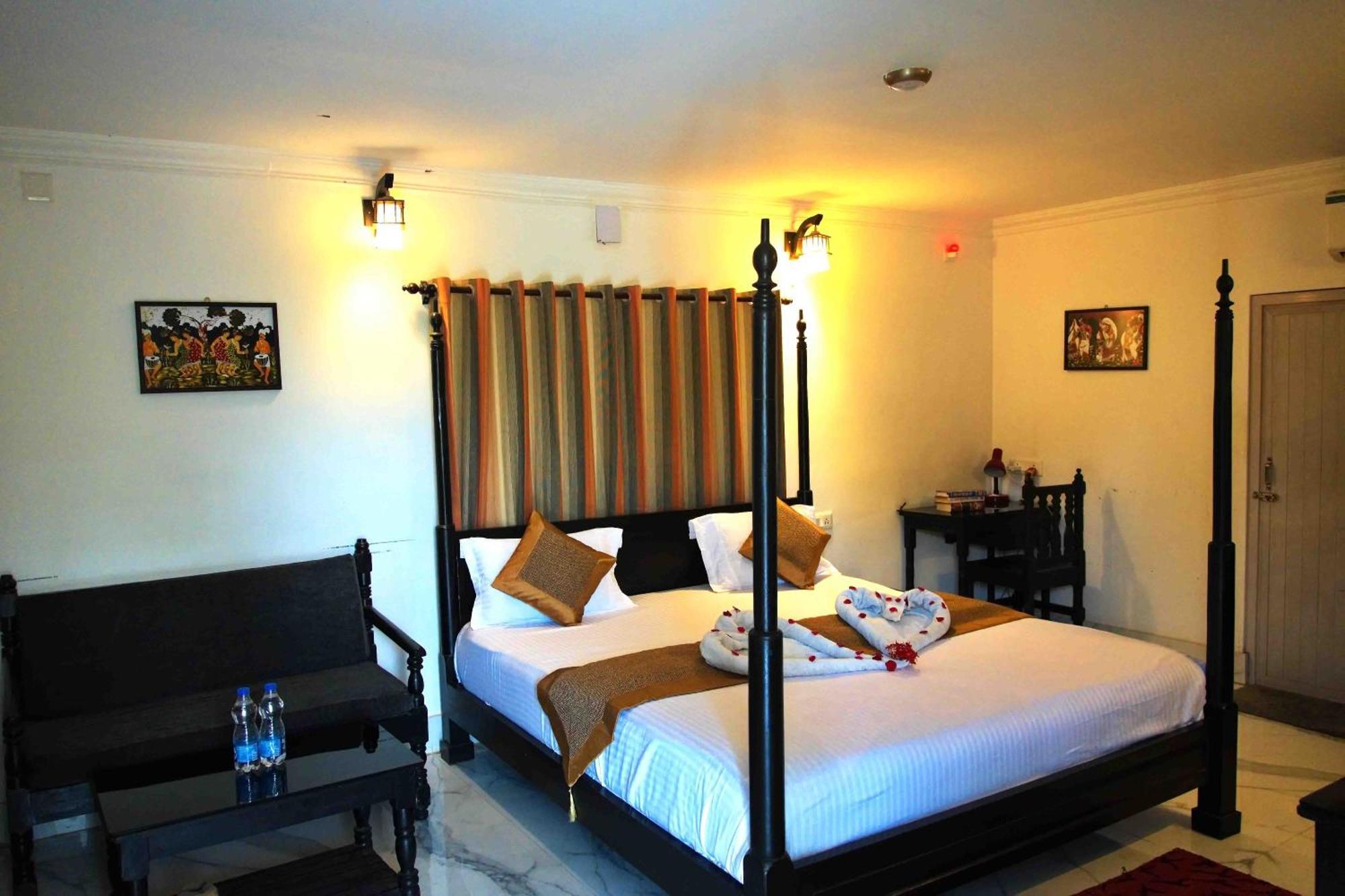 Hotel Raktokorobi Karu Gram Sri Niketan Esterno foto